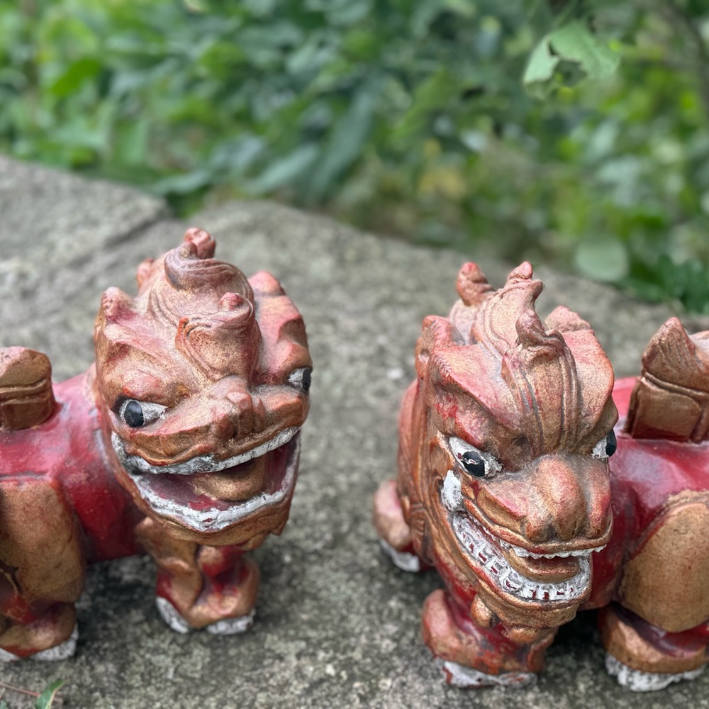 2 Vintage Carved Wood Thai Guardian Foo Dog Statues - Picture 9 of 16